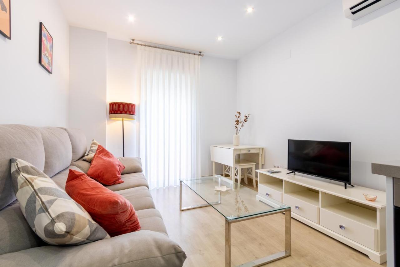 Charming 2 Bedroom Apartment Triana Bridge By Ocityzen Siviglia Esterno foto